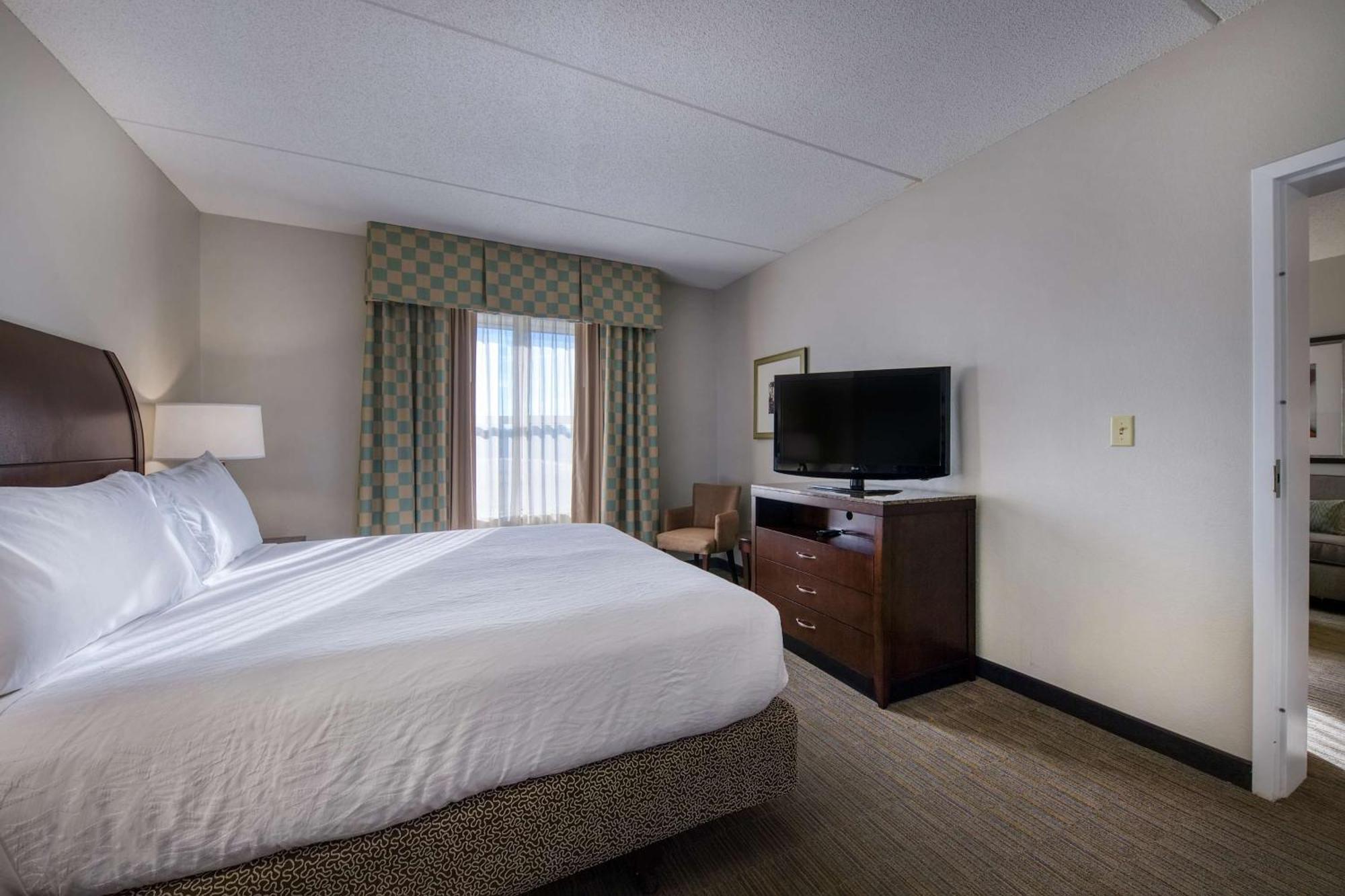 Hilton Garden Inn Durham Southpoint Exterior photo