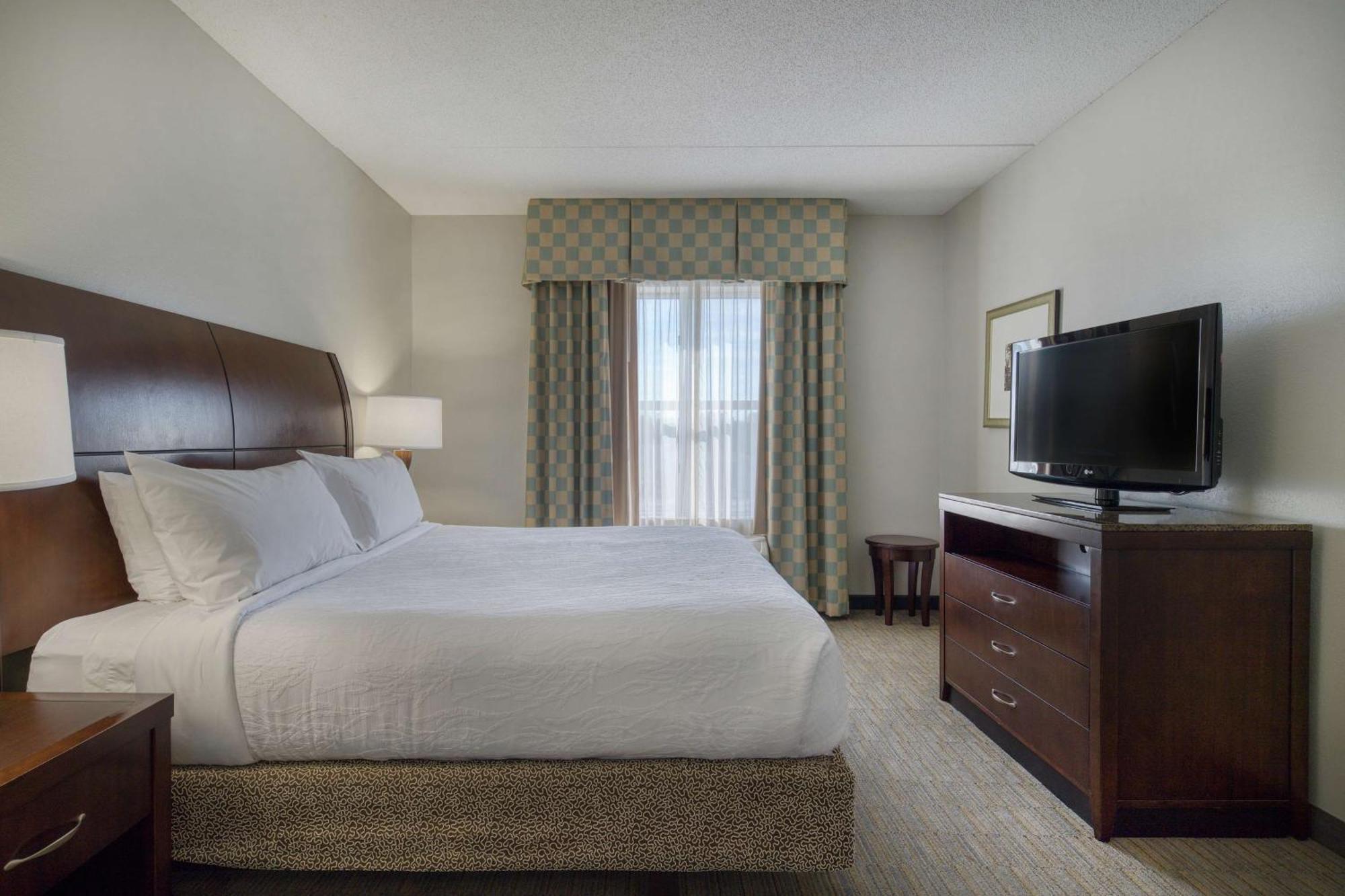 Hilton Garden Inn Durham Southpoint Exterior photo